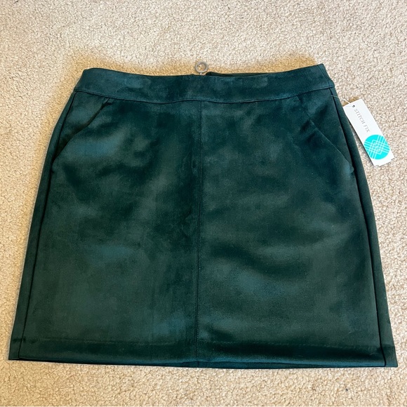 Dark Green Suede Mini Skirt Small - Picture 1 of 3
